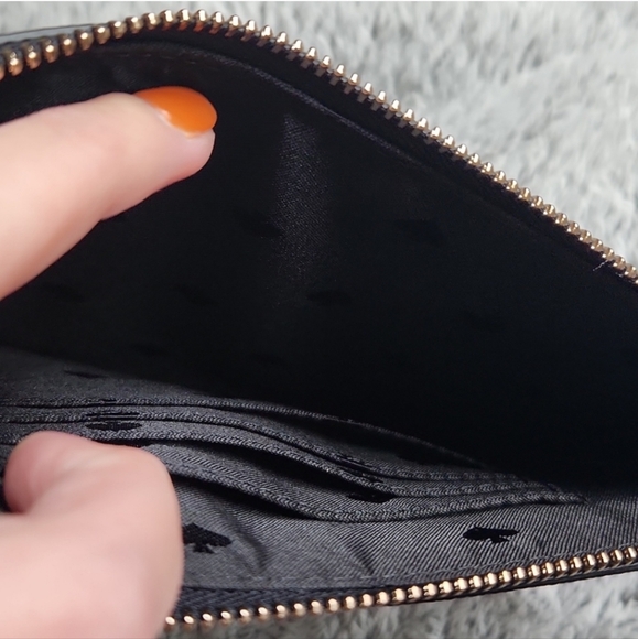 Kate Spade Staci Medium L-Zip Wristlet Wallet Black Saffiano Leather NWOT - Picture 10 of 11